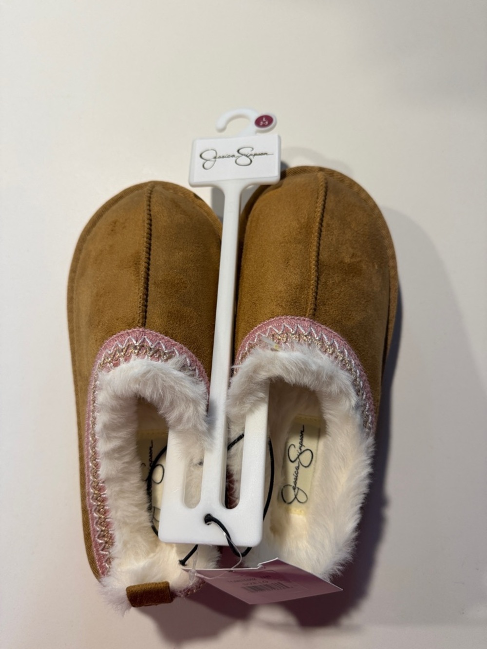 Jessica Simpson Camel Slippers with Pink Trim 2/3 Size Kids Slippers nwt